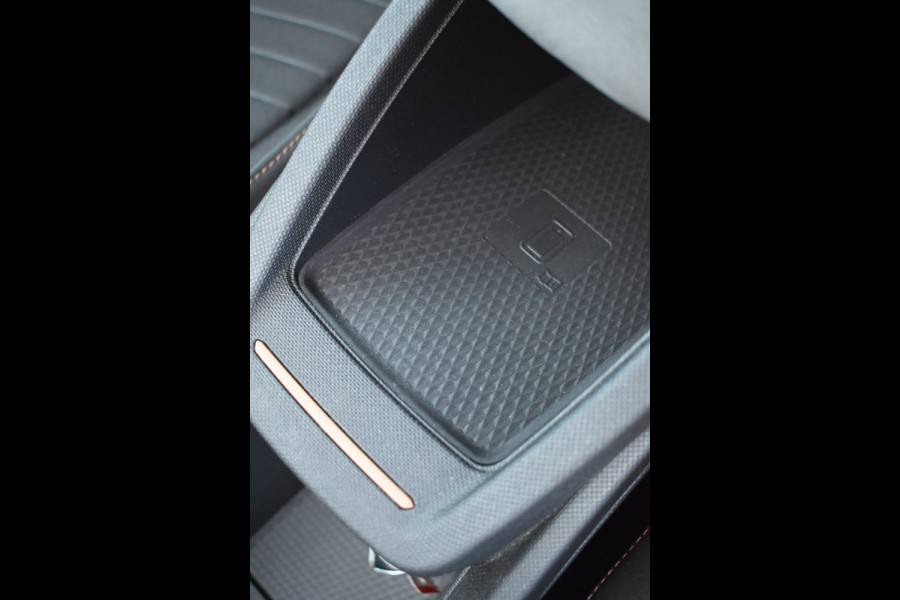 CUPRA Born Business One 62 kWh SOH 93.2% | STOELVERWARMING | CAMERA | NAP | APPLE CARPLAY | ANDROID AUTO