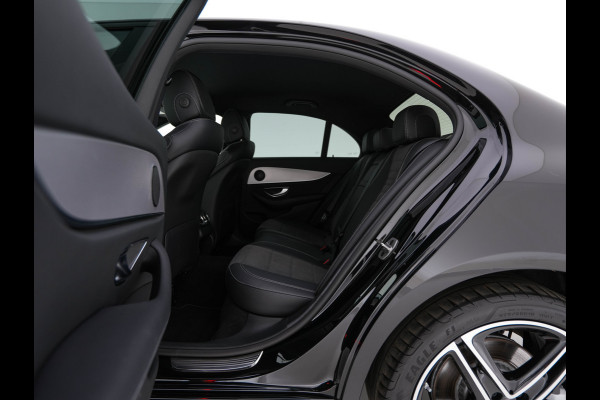 Mercedes-Benz E-Klasse 300 de Exclusive Line (Plug-in) {SoH-96%} (INCL.BTW) Aut. *LEATHER-FABRIC | FULL-LED | AMBIENTLIGHT | CAMERA | WIDESCREEN-DIGI-COCKPIT | NAVI-FULLMAP | HEATED-SPORTSEATS | PRIVACY-GLASS | SHIFTPADDLES | ECC | PDC | CRUISE | 19''ALU*