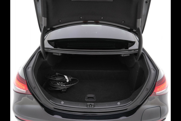 Mercedes-Benz E-Klasse 300 de Exclusive Line (Plug-in) {SoH-96%} (INCL.BTW) Aut. *LEATHER-FABRIC | FULL-LED | AMBIENTLIGHT | CAMERA | WIDESCREEN-DIGI-COCKPIT | NAVI-FULLMAP | HEATED-SPORTSEATS | PRIVACY-GLASS | SHIFTPADDLES | ECC | PDC | CRUISE | 19''ALU*