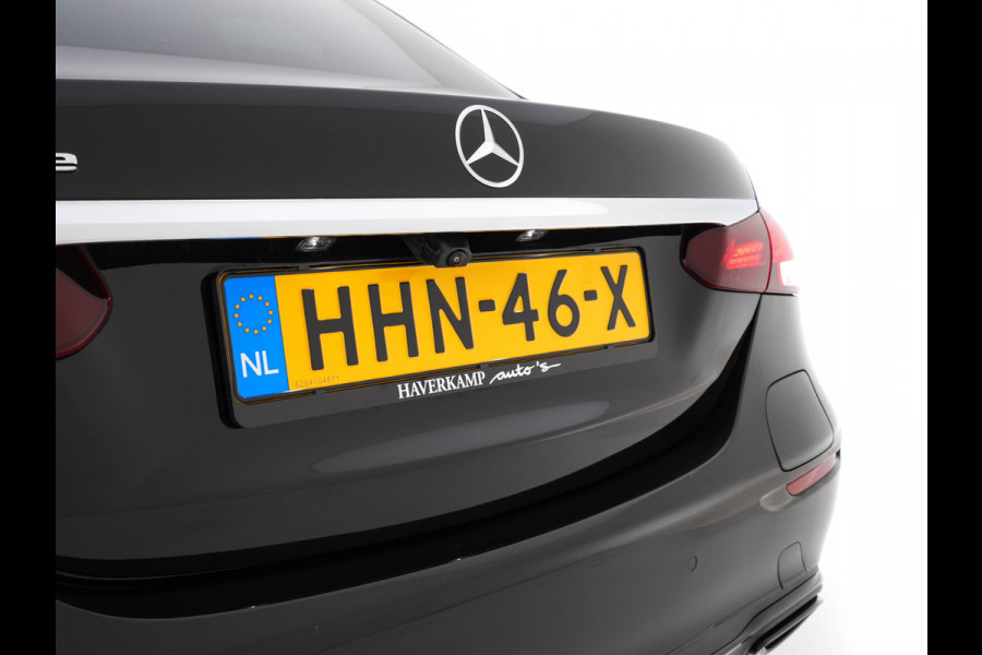 Mercedes-Benz E-Klasse 300 de Exclusive Line (Plug-in) {SoH-96%} (INCL.BTW) Aut. *LEATHER-FABRIC | FULL-LED | AMBIENTLIGHT | CAMERA | WIDESCREEN-DIGI-COCKPIT | NAVI-FULLMAP | HEATED-SPORTSEATS | PRIVACY-GLASS | SHIFTPADDLES | ECC | PDC | CRUISE | 19''ALU*