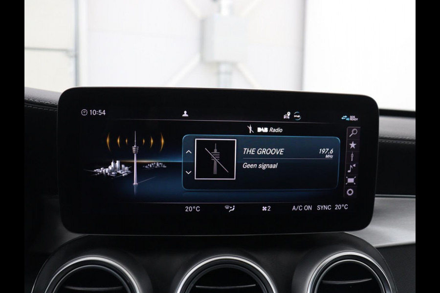 Mercedes-Benz C-Klasse Estate 300 e Business Solution AMG Limited | SOH 86,1% | Panoramadak | Trekhaak | 360 Camera | Stoelverwarming | Cruise control | Navigatie | Climate control | Bluetooth | DAB+ | Carplay | Sfeerverlichting |