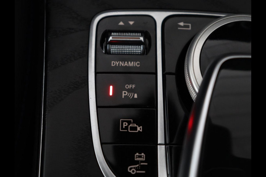 Mercedes-Benz C-Klasse Estate 300 e Business Solution AMG Limited | SOH 86,1% | Panoramadak | Trekhaak | 360 Camera | Stoelverwarming | Cruise control | Navigatie | Climate control | Bluetooth | DAB+ | Carplay | Sfeerverlichting |