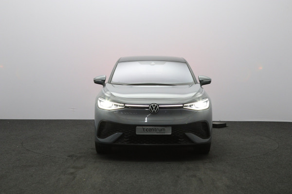 Volkswagen ID.5 Pro 77 kWh 204 PK, SOH 96 %, Panoramadak, Trekhaak, Memory, Massage, Carplay, Winterpakket, 360 Camera
