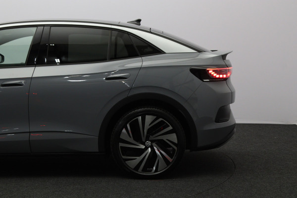 Volkswagen ID.5 Pro 77 kWh 204 PK, SOH 96 %, Panoramadak, Trekhaak, Memory, Massage, Carplay, Winterpakket, 360 Camera