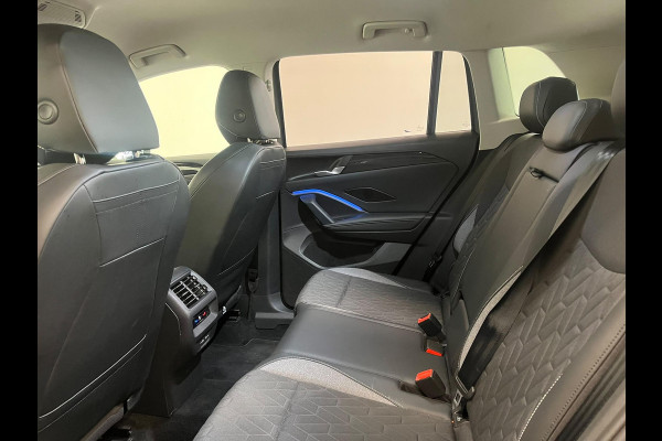 Volkswagen Tiguan 1.5 eTSI Life Edition Airco ECC Navi Carplay Trekhaak PDC +360 Camera 18" LM Velgen IQ-LED Matrix