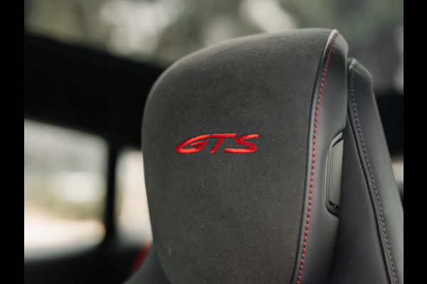 Porsche Taycan Sport Turismo GTS | PANORAMA | SPORT CHRONO | ALCANTARA | BTW