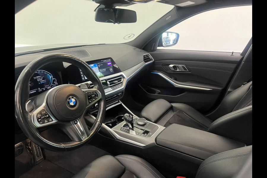 BMW 3 Serie Touring 330e High Executive M-Sport Surround View Camera Adaptieve Cruise Control M Sportremsysteem Parkeersensoren Stuur + stoel verwarming Navigatie Led Keyless Apple Carplay/ Android Auto