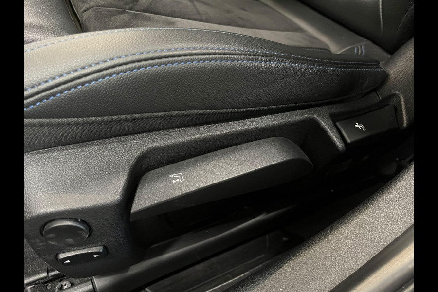 BMW 3 Serie Touring 330e High Executive M-Sport Surround View Camera Adaptieve Cruise Control M Sportremsysteem Parkeersensoren Stuur + stoel verwarming Navigatie Led Keyless Apple Carplay/ Android Auto