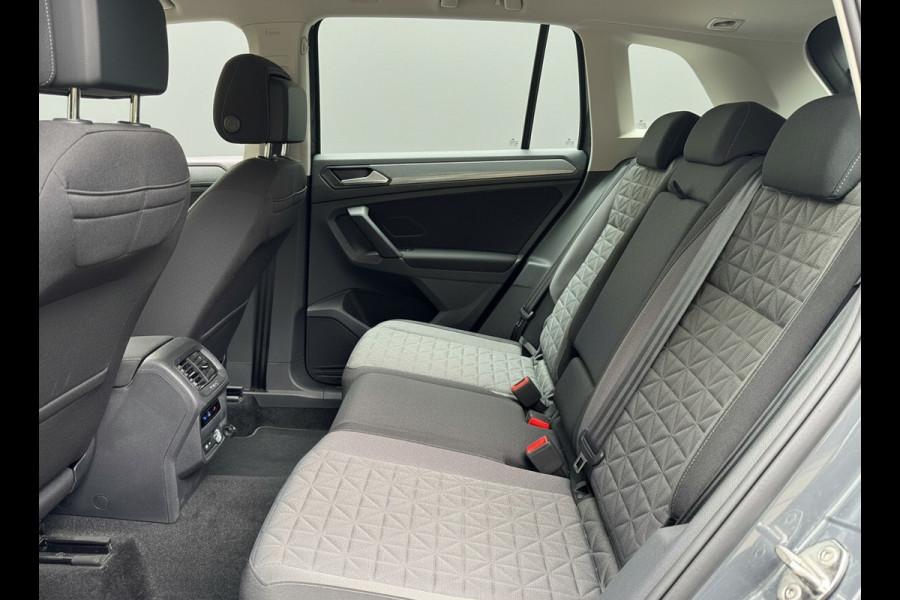 Volkswagen Tiguan TSI 245PK HYBRIDE DSG LIFE TREKHAAK/VIRTUAL/NAVI/ELEKTR.KLEP
