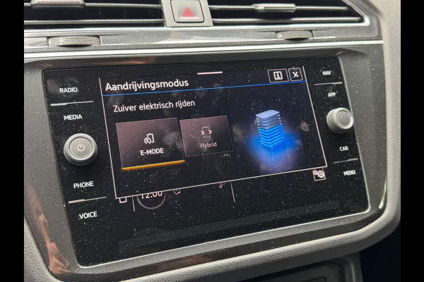 Volkswagen Tiguan TSI 245PK HYBRIDE DSG LIFE TREKHAAK/VIRTUAL/NAVI/ELEKTR.KLEP