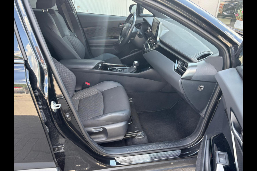 Toyota C-HR 2.0i 184PK Hybrid Dynamic Trekhaak/Navigatie/Camera/Adapt.-cruise/Stoel-stuurverwarming
