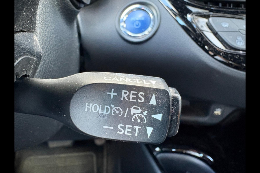 Toyota C-HR 2.0i 184PK Hybrid Dynamic Trekhaak/Navigatie/Camera/Adapt.-cruise/Stoel-stuurverwarming