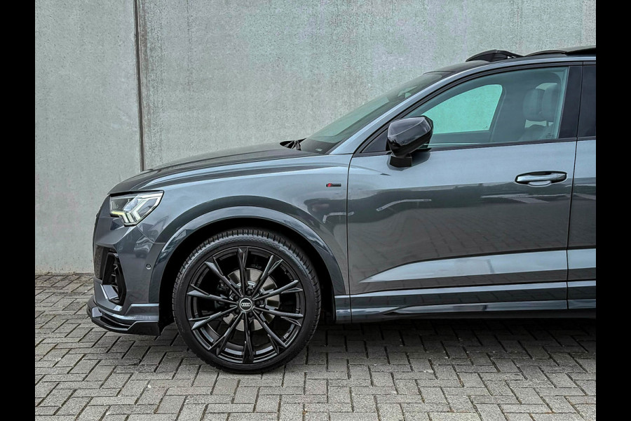 Audi Q3 Sportback 35TFSI 150pk S-Tronic Competition S Edition S-Line Pano|Leder/Alcantara|B&O|Matrix|ACC|Black|Trekh|Ambiance|RSQ3