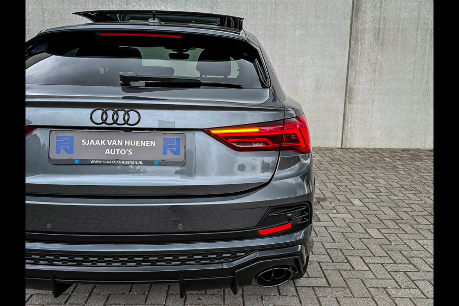 Audi Q3 Sportback 35TFSI 150pk S-Tronic Competition S Edition S-Line Pano|Leder/Alcantara|B&O|Matrix|ACC|Black|Trekh|Ambiance|RSQ3