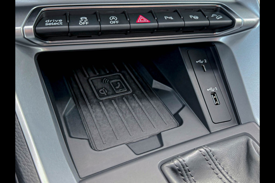 Audi Q3 Sportback 35TFSI 150pk S-Tronic Competition S Edition S-Line Pano|Leder/Alcantara|B&O|Matrix|ACC|Black|Trekh|Ambiance|RSQ3