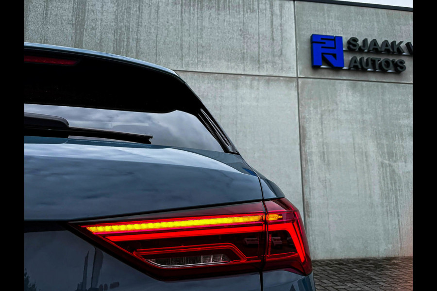 Audi Q3 45TFSI e 245pk S-Tronic Competition S Edition S-Line 1é Eig Audi Exclusive|Pano|Ambiance+|ACC|Black|360°|HD Matrix 3D|RSQ3