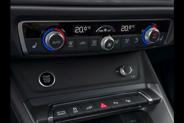 Audi Q3 45TFSI e 245pk S-Tronic Competition S Edition S-Line 1é Eig Audi Exclusive|Pano|Ambiance+|ACC|Black|360°|HD Matrix 3D|RSQ3
