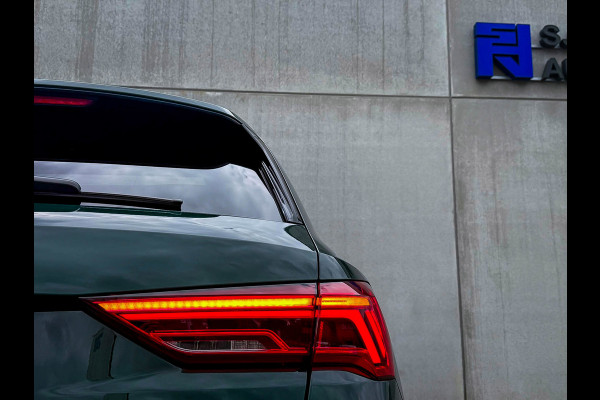 Audi Q3 45TFSI e 245pk S-Tronic Competition S Edition S-Line 1éEig Audi Exclusive|Pano|Ambiance|ACC|Black|Camera|HD Matrix 3D|RSQ3