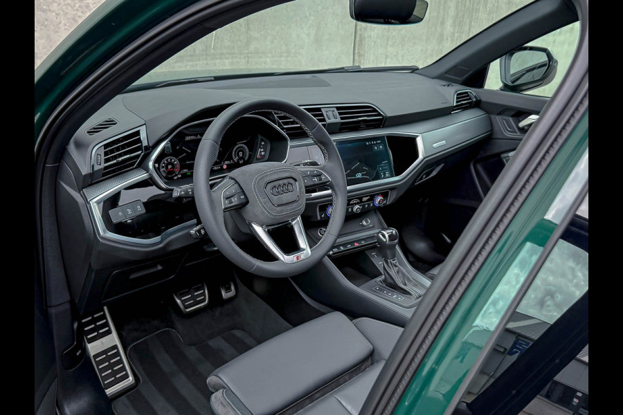 Audi Q3 45TFSI e 245pk S-Tronic Competition S Edition S-Line 1éEig Audi Exclusive|Pano|Ambiance|ACC|Black|Camera|HD Matrix 3D|RSQ3