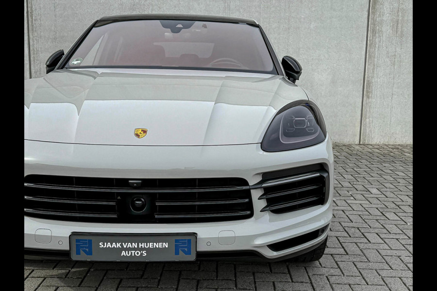Porsche Cayenne Coupé 3.0 E 462PK V6 SportDesign GTS Krijt/Kreide|Pano|HUD|Luchtv.|4-Wiel besturing|360°|ACC|Kuipstoelen|Bose|22''