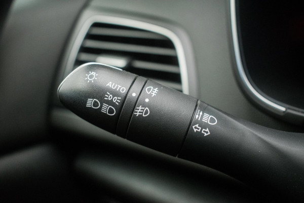 Renault Mégane Estate 1.3 TCe 140PK Techno Automaat NL-auto 1e Eigenaar [ Trekhaak Sfeerlicht Carplay Camera Digital Dashboard ]