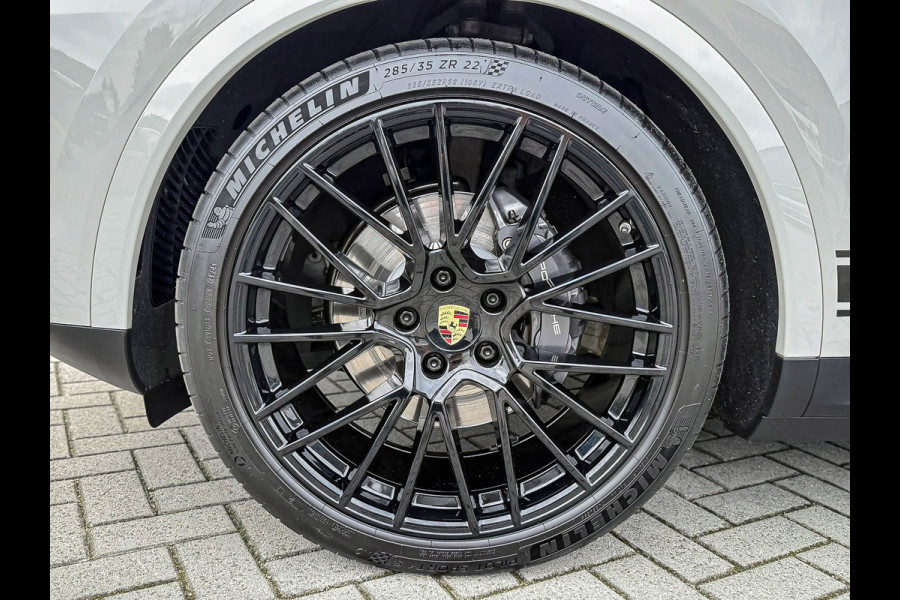 Porsche Cayenne Coupé 3.0 E 462PK V6 SportDesign GTS Krijt/Kreide|Pano|HUD|Luchtv.|4-Wiel besturing|360°|ACC|Kuipstoelen|Bose|22''