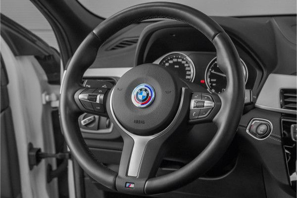 BMW X2 sDrive18i M-Sport Pano Trekhaak Stoelverw 20"
