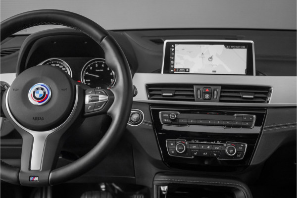 BMW X2 sDrive18i M-Sport Pano Trekhaak Stoelverw 20"