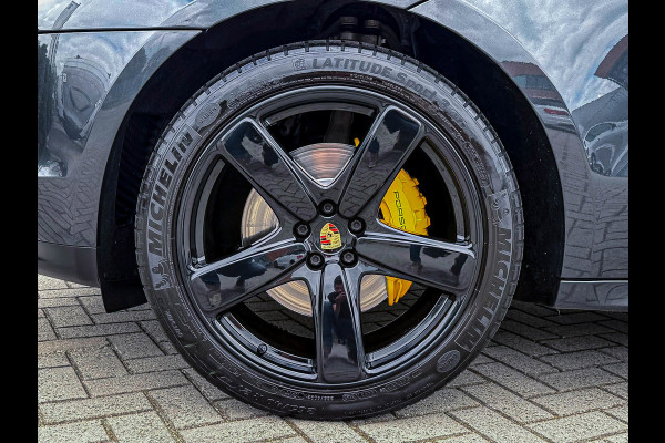 Porsche Macan 3.0 S 354pk V6 PDK SportDesign GTS NIEUW MODEL! Panoramadak|LED|Luchtv.|Leer/Alcantara|Black|SportChrono|BOSE|21Inch