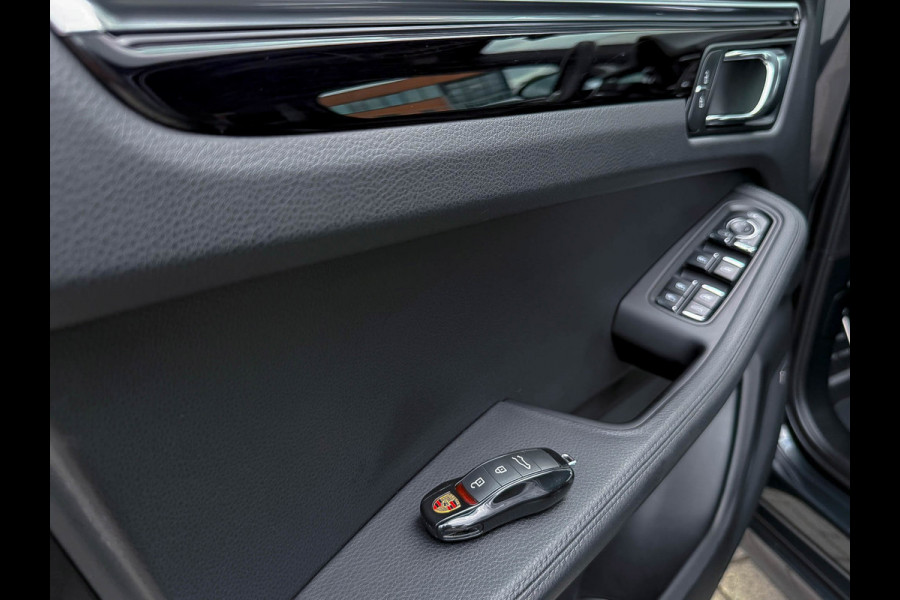 Porsche Macan 3.0 S 354pk V6 PDK SportDesign GTS NIEUW MODEL! Panoramadak|LED|Luchtv.|Leer/Alcantara|Black|SportChrono|BOSE|21Inch