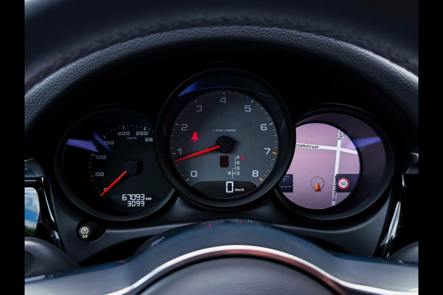 Porsche Macan 3.0 S 354pk V6 PDK SportDesign GTS NIEUW MODEL! Panoramadak|LED|Luchtv.|Leer/Alcantara|Black|SportChrono|BOSE|21Inch
