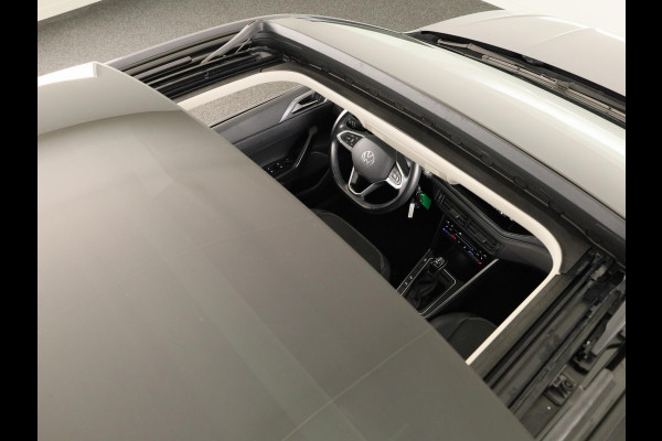 Volkswagen Taigo 1.0 TSI Style 110 pk Automaat (DSG) | Navigatie | Panoramadak | Parkeersensoren (Park assist) | Achteruitrijcamera | Matrix LED |