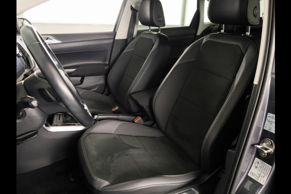 Volkswagen Taigo 1.0 TSI Style 110 pk Automaat (DSG) | Navigatie | Panoramadak | Parkeersensoren (Park assist) | Achteruitrijcamera | Matrix LED |
