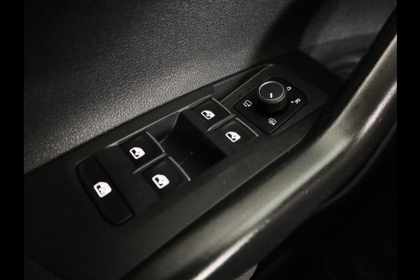 Volkswagen Taigo 1.0 TSI Style 110 pk Automaat (DSG) | Navigatie | Panoramadak | Parkeersensoren (Park assist) | Achteruitrijcamera | Matrix LED |