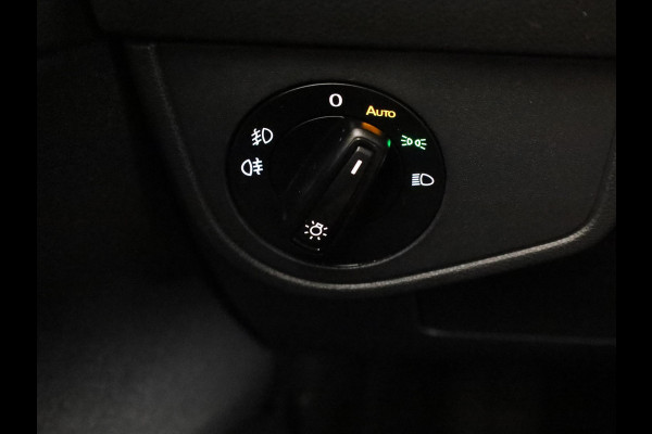 Volkswagen Taigo 1.0 TSI Style 110 pk Automaat (DSG) | Navigatie | Panoramadak | Parkeersensoren (Park assist) | Achteruitrijcamera | Matrix LED |