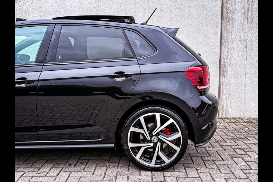 Volkswagen Polo 2.0TSI GTI DSG 200pk 1é Eig|Origineel NL|Panorama dak|LED|Virtual|ACC|GTI Sportstoelen|Keyless|Beats|Carbon|18Inch