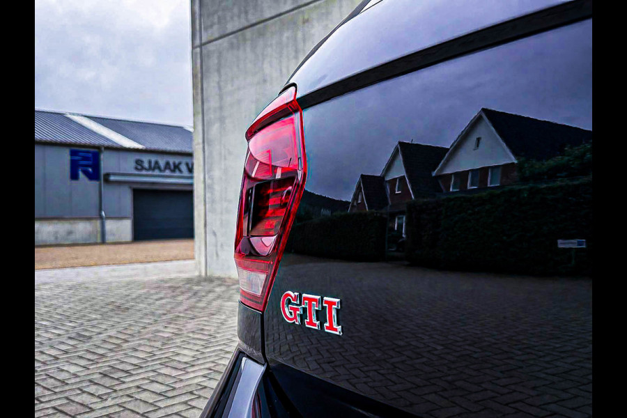Volkswagen Polo 2.0TSI GTI DSG 200pk 1é Eig|Origineel NL|Panorama dak|LED|Virtual|ACC|GTI Sportstoelen|Keyless|Beats|Carbon|18Inch