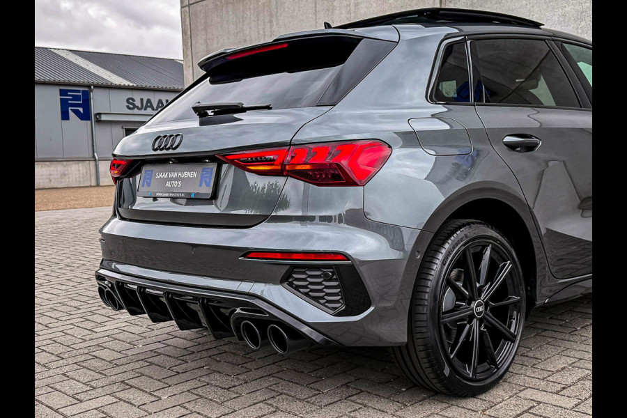 Audi A3 Sportback 40TFSI e 204pk S-Tronic Competition S Edition S-Line Pano|Kuipstoelen+Massage&Memory|Qi|Matrix|ACC|Camera|B&O|S3