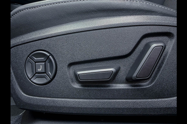 Audi A3 Sportback 40TFSI e 204pk S-Tronic Competition S Edition S-Line Pano|Kuipstoelen+Massage&Memory|Qi|Matrix|ACC|Camera|B&O|S3