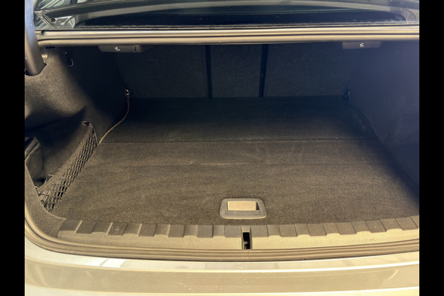 BMW 3-serie 330e|M-Sport|360|HUD|Memory|Keyless|ACC|EL.A.Klep