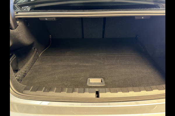 BMW 3-serie 330e|M-Sport|360|HUD|Memory|Keyless|ACC|EL.A.Klep