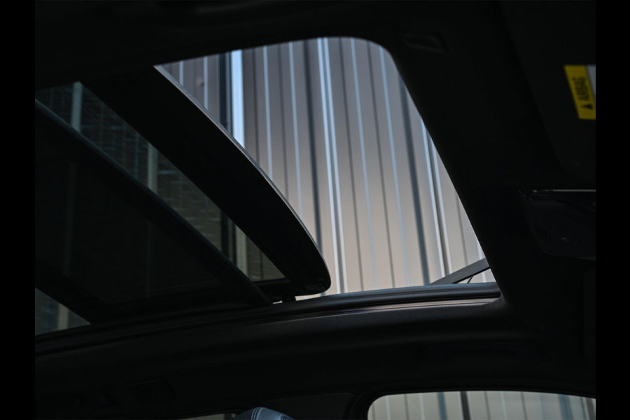 BMW X3 sDrive20i High Executive | Panoramadak | NL-Auto | HiFi | Achteruitrijcamera | Leder | Stoelverwarming