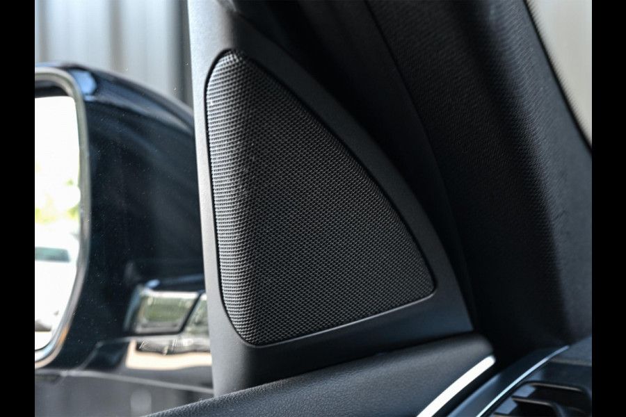 BMW X3 sDrive20i High Executive | Panoramadak | NL-Auto | HiFi | Achteruitrijcamera | Leder | Stoelverwarming