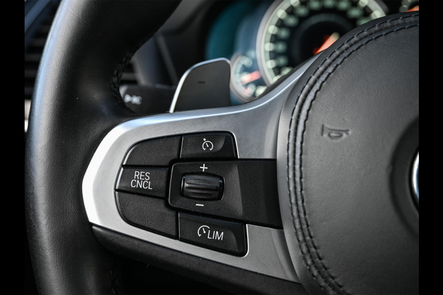 BMW X3 sDrive20i High Executive | Panoramadak | NL-Auto | HiFi | Achteruitrijcamera | Leder | Stoelverwarming