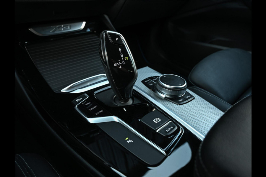 BMW X3 sDrive20i High Executive | Panoramadak | NL-Auto | HiFi | Achteruitrijcamera | Leder | Stoelverwarming