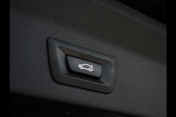 BMW X3 sDrive20i High Executive | Panoramadak | NL-Auto | HiFi | Achteruitrijcamera | Leder | Stoelverwarming