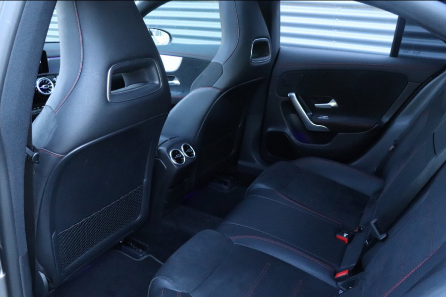 Mercedes-Benz CLA-Klasse 200 AMG |PANO|SFEERVERLICHTING|MEMORY|CAMERA|SFEER!
