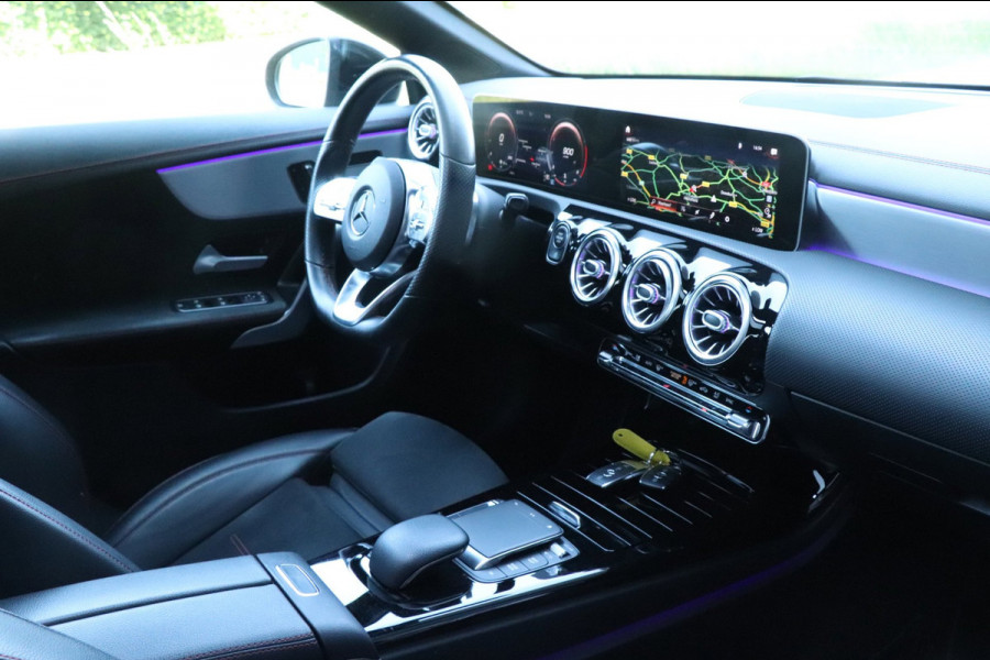 Mercedes-Benz CLA-Klasse 200 AMG |PANO|SFEERVERLICHTING|MEMORY|CAMERA|SFEER!