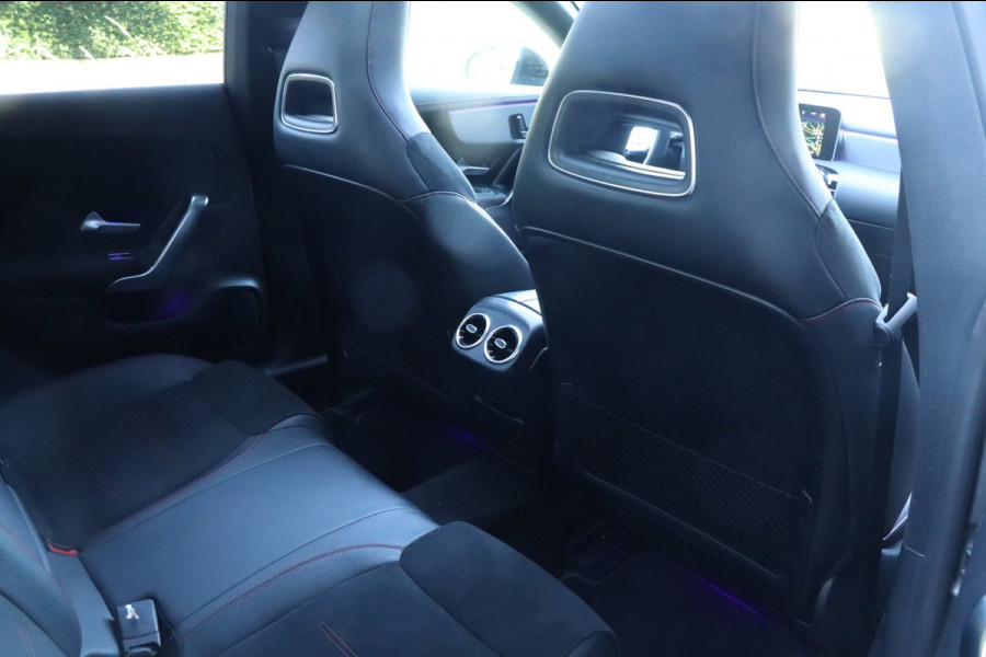Mercedes-Benz CLA-Klasse 200 AMG |PANO|SFEERVERLICHTING|MEMORY|CAMERA|SFEER!