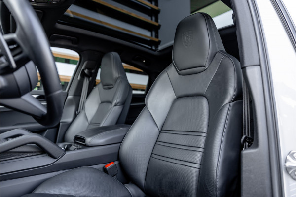 Porsche Cayenne Coupé 3.0 S E-Hybrid - Origineel NL | Panorama | Passenger Display | Achterasbesturing | Stoelkoeling